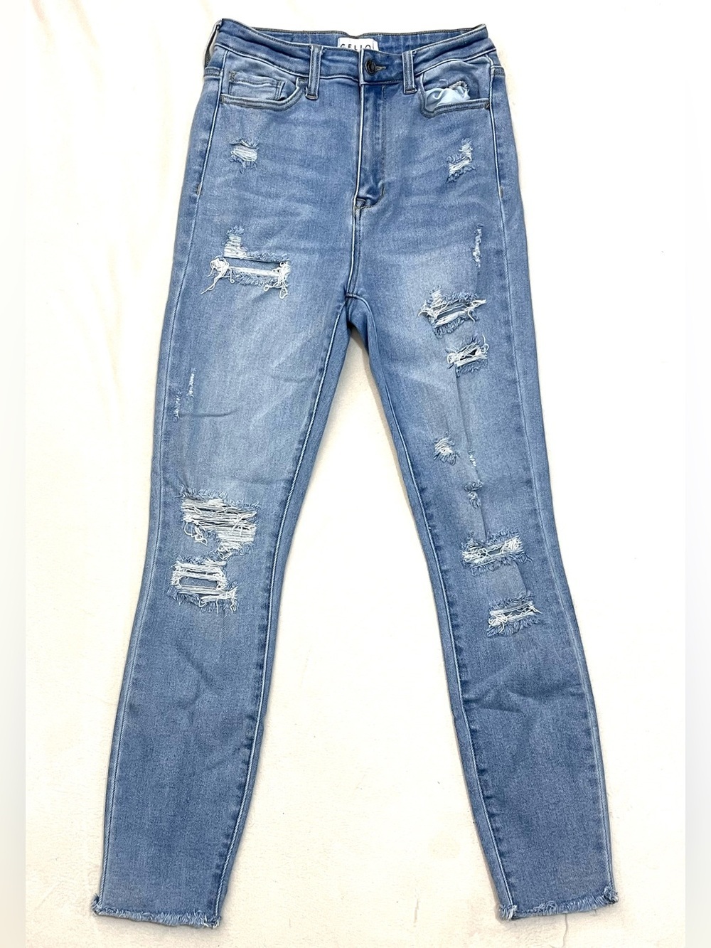 Cello Women's Distressed Light Blue Skinny Ankle Jeans Frayed Bottoms Size 7